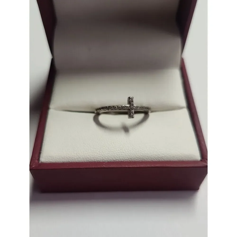 Sterling Silver Cross Pavé Ring Size 5.75